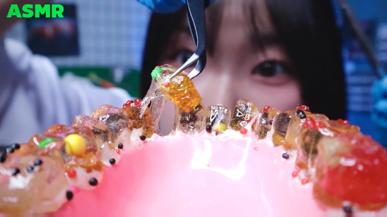 [Lucy ASMR] 牙医小姐姐的奇怪口腔护理 | 糖果+棉花糖咀嚼音 | 角色扮演
