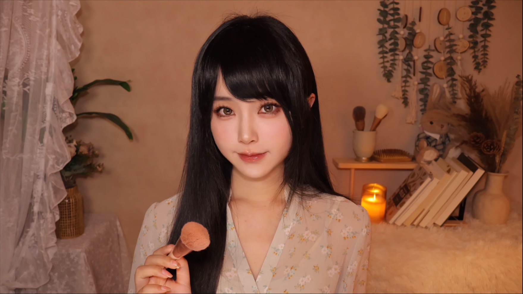 [小奈别失眠] 夏依佟为你化妆｜路小染重度依赖｜梳头化妆刷｜温柔耳语助眠｜女寝情景｜依路同行